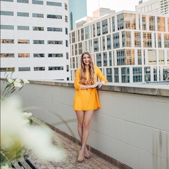 Meet Your Posher - Picture 2 of 8